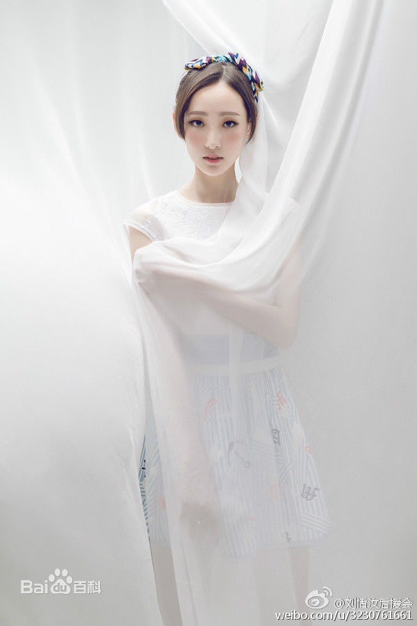 高清刘恬汝性感图片