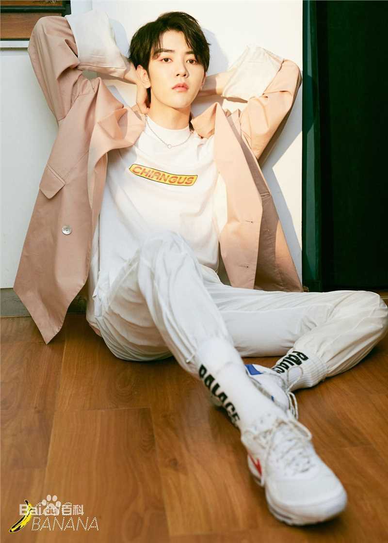 戴景耀香蕉街拍图册