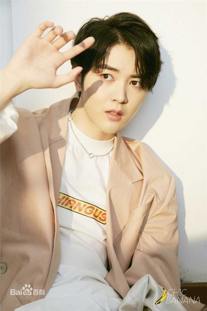 戴景耀香蕉街拍图册