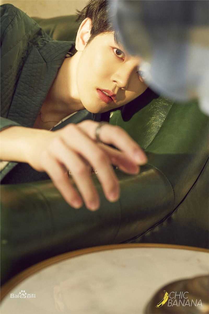 戴景耀香蕉街拍图册