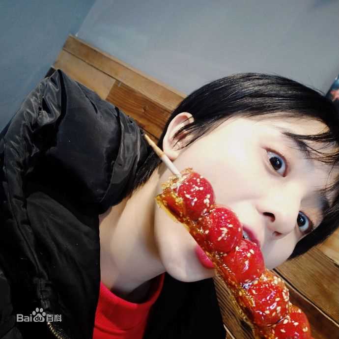 最新厉嘉琪性感图片