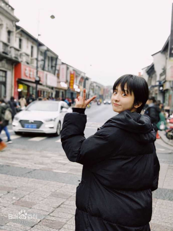 最新厉嘉琪性感图片