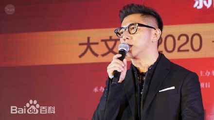 胡海泉(Cannon)参加北大光华论坛前后照片