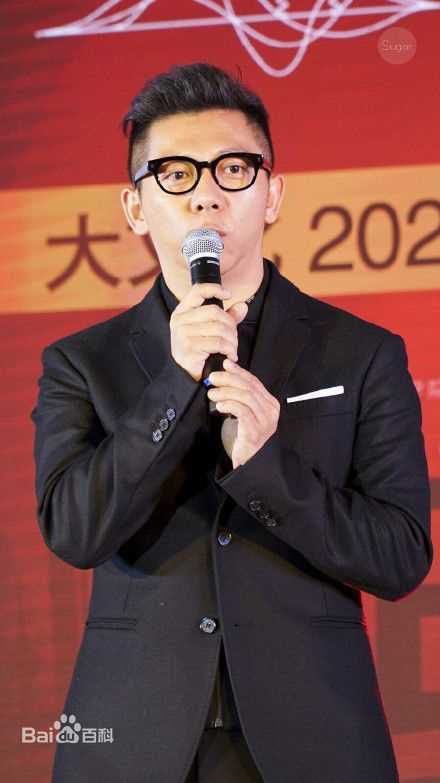 胡海泉(Cannon)参加北大光华论坛前后照片