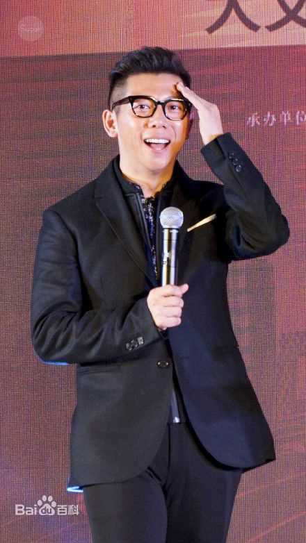 胡海泉(Cannon)参加北大光华论坛前后照片