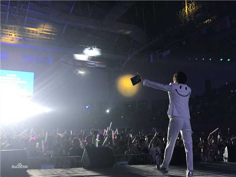 李昊瀚山野演出照图册