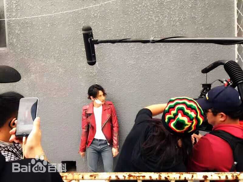 李昊瀚《男人花》最新剧照