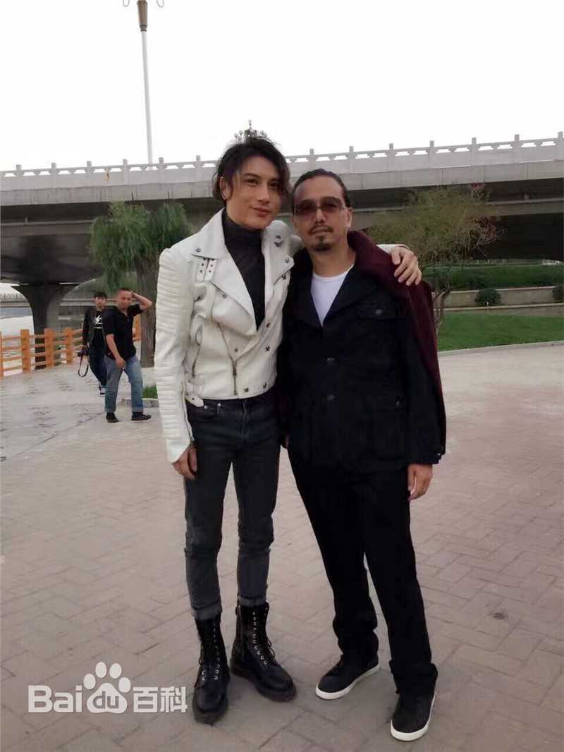 李昊瀚《男人花》最新剧照