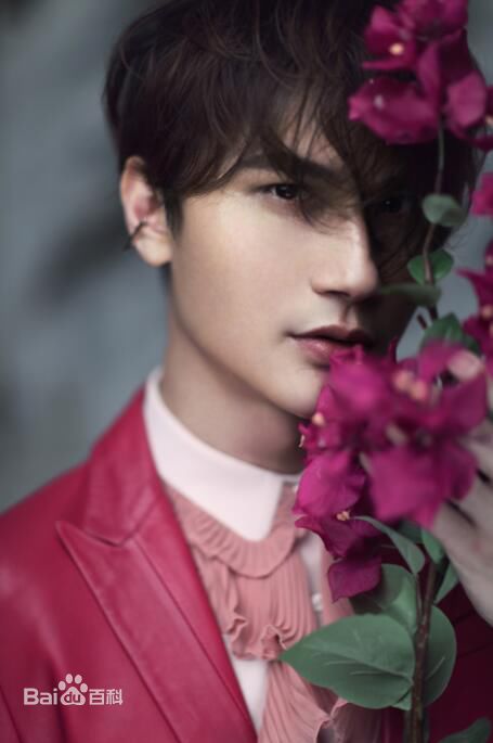 最优质李昊瀚生活照