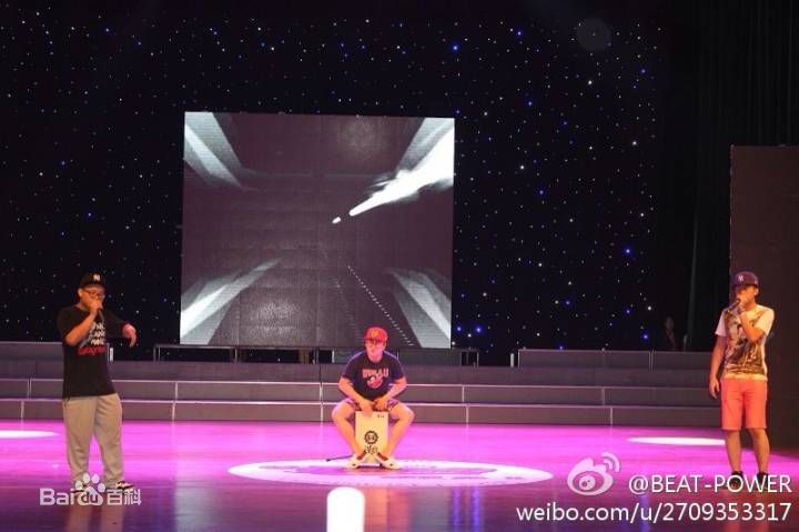 陈童(Charlie)教学中的舞台壁纸壁纸