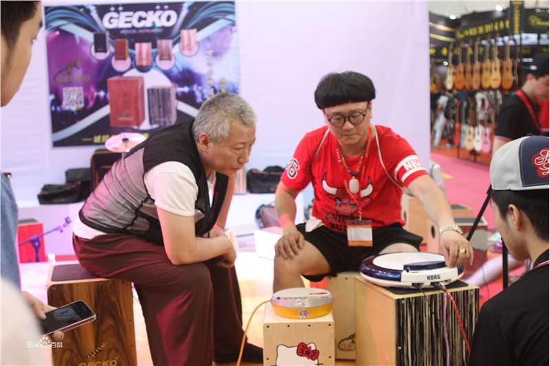 陈童(Charlie)箱鼓CAJON艺术推广前后照片