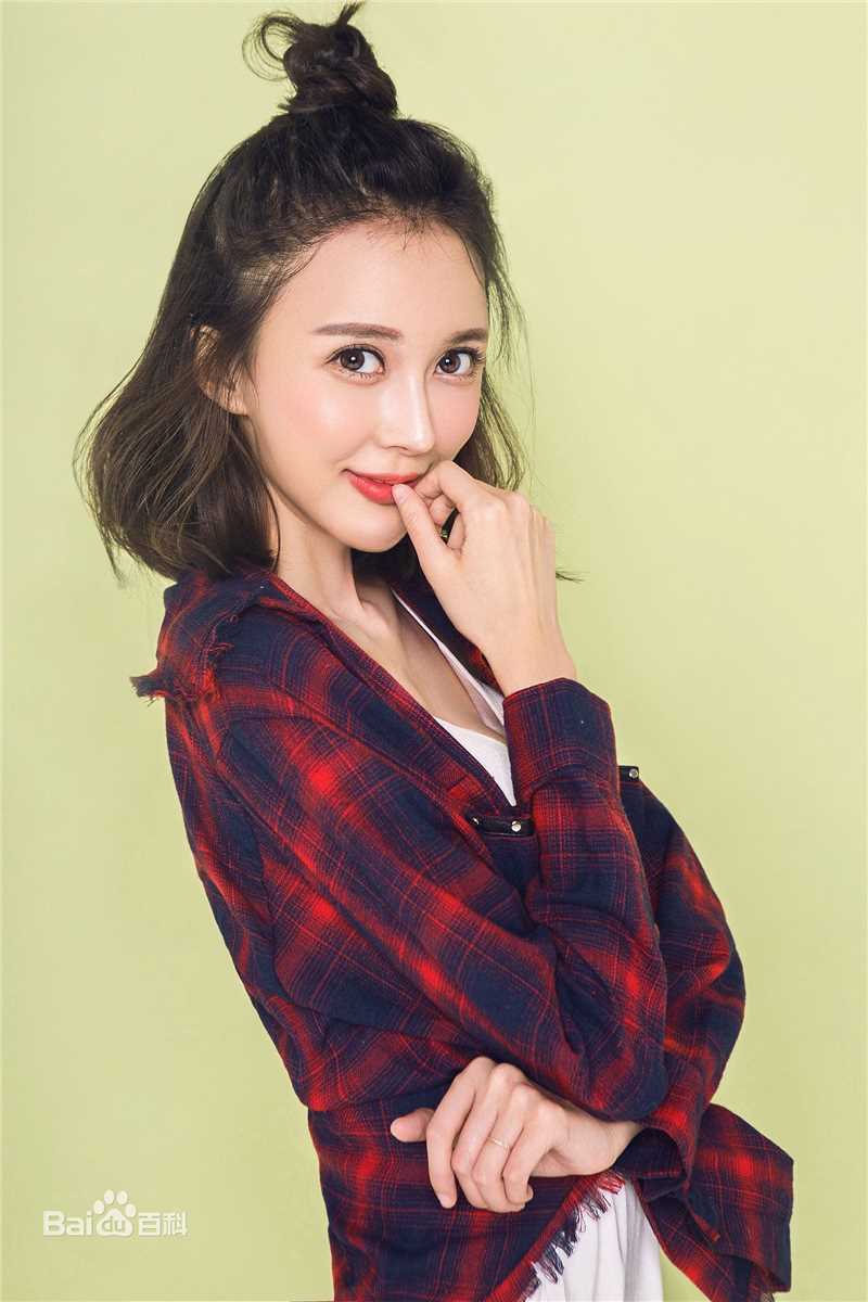 最优质曲昱曈生活照