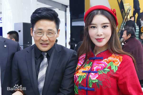 侍宣如活动照片壁纸壁纸