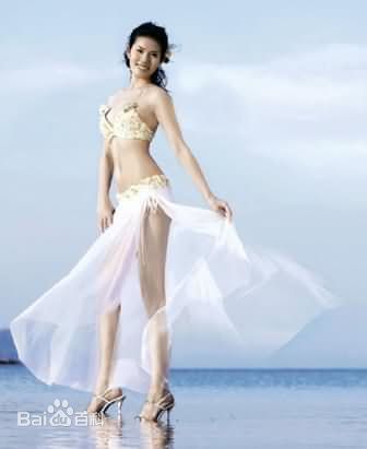 张美妮(Meini Cheung)前后照片