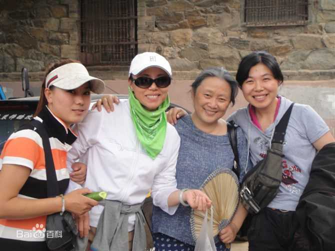 最全刘娟在《杜鹃的女儿》工作照中的相册