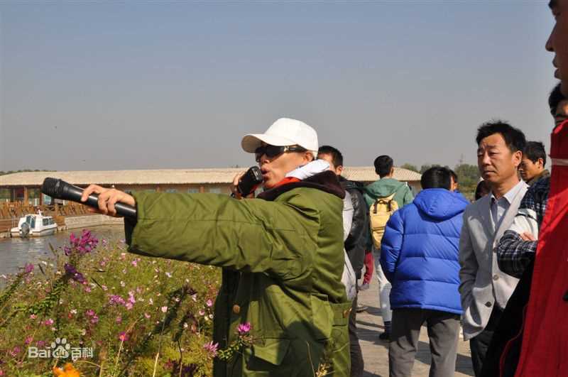 最新刘娟在《寻路》工作照中的图集