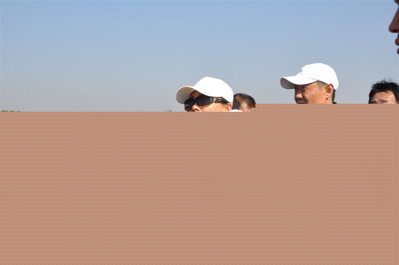 最新刘娟在《寻路》工作照中的图集