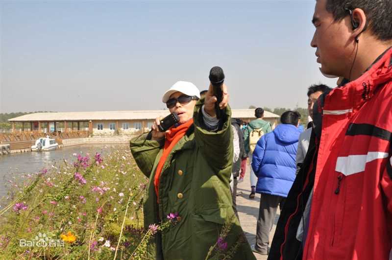 最新刘娟在《寻路》工作照中的图集