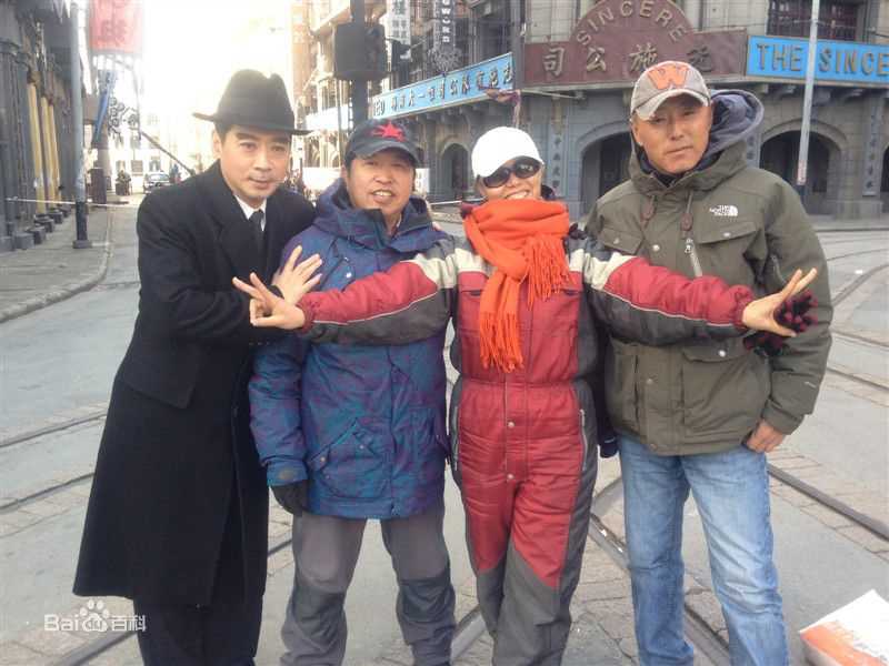 最新刘娟在《寻路》工作照中的图集