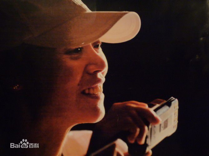 最新刘娟在《寻路》工作照中的图集