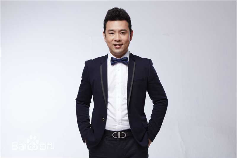 梁宇工作照图片图集