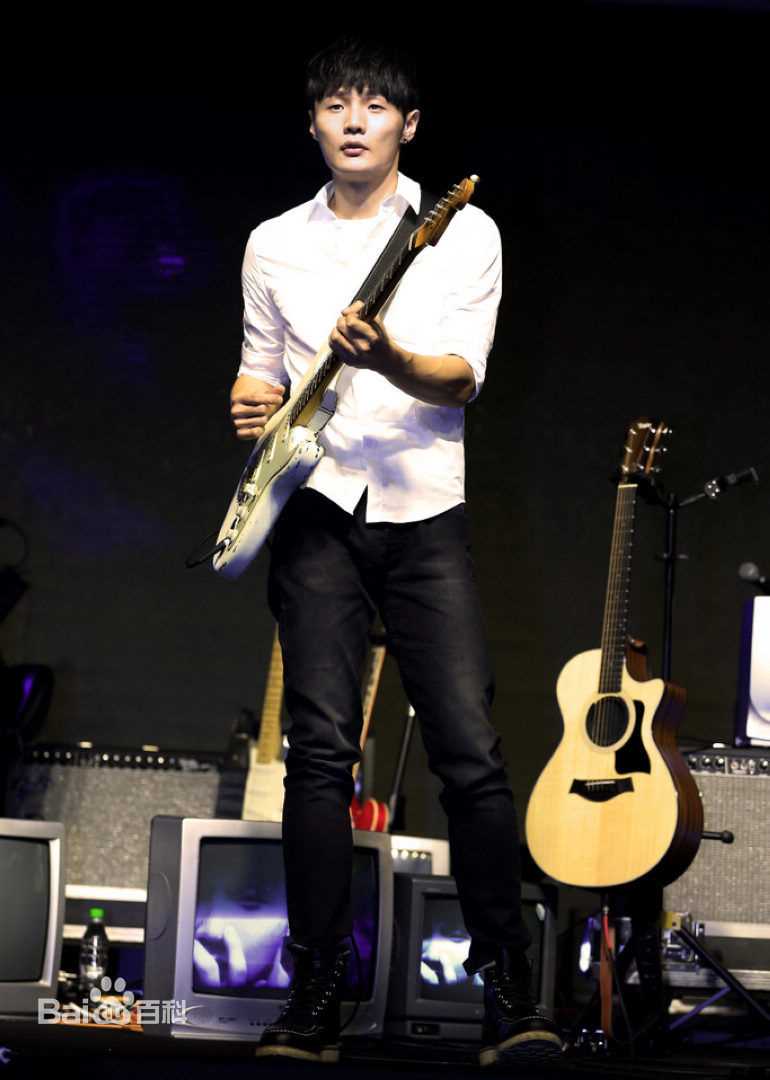 李荣浩(Youngho Lee / Ronghao Li)新歌演唱会性感图片壁纸