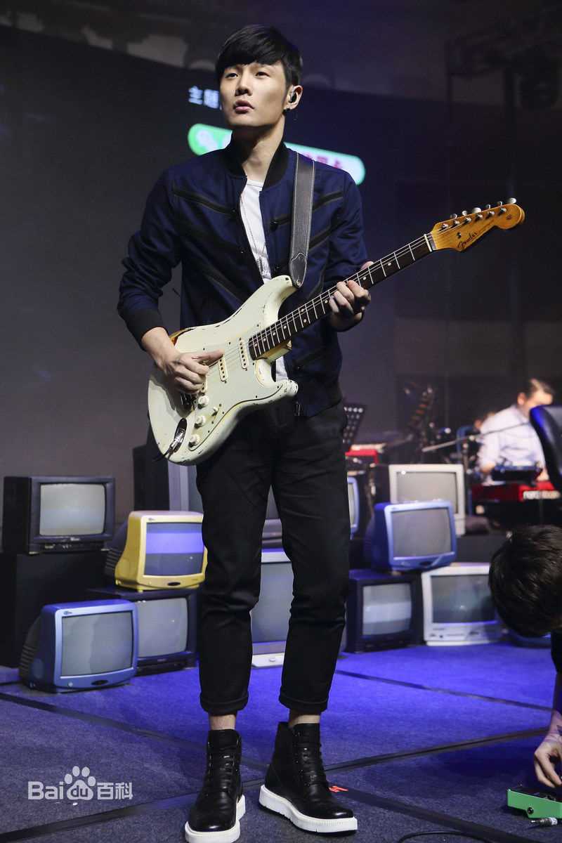 李荣浩(Youngho Lee / Ronghao Li)新歌演唱会性感图片壁纸