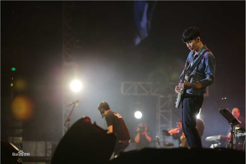李荣浩(Youngho Lee / Ronghao Li)有理想演唱会性感图片图集