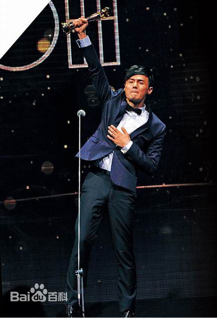 李荣浩(Youngho Lee / Ronghao Li)金曲奖前后照片