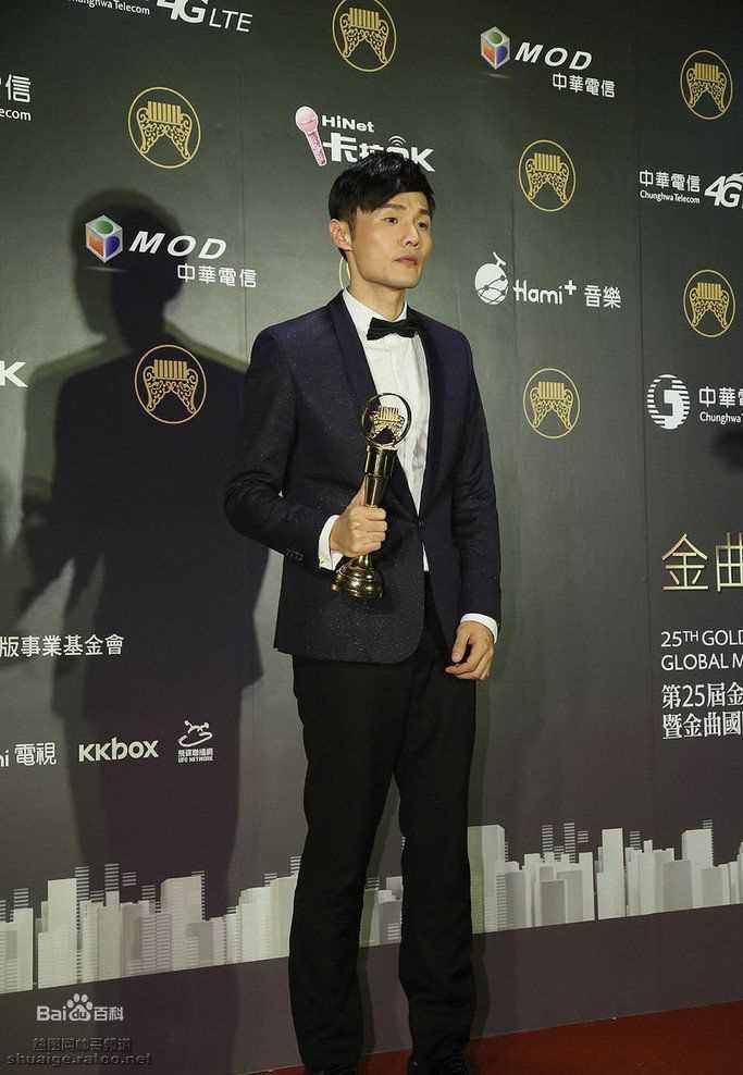 李荣浩(Youngho Lee / Ronghao Li)金曲奖前后照片