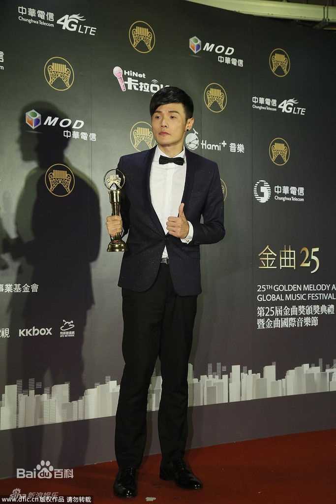 李荣浩(Youngho Lee / Ronghao Li)金曲奖前后照片
