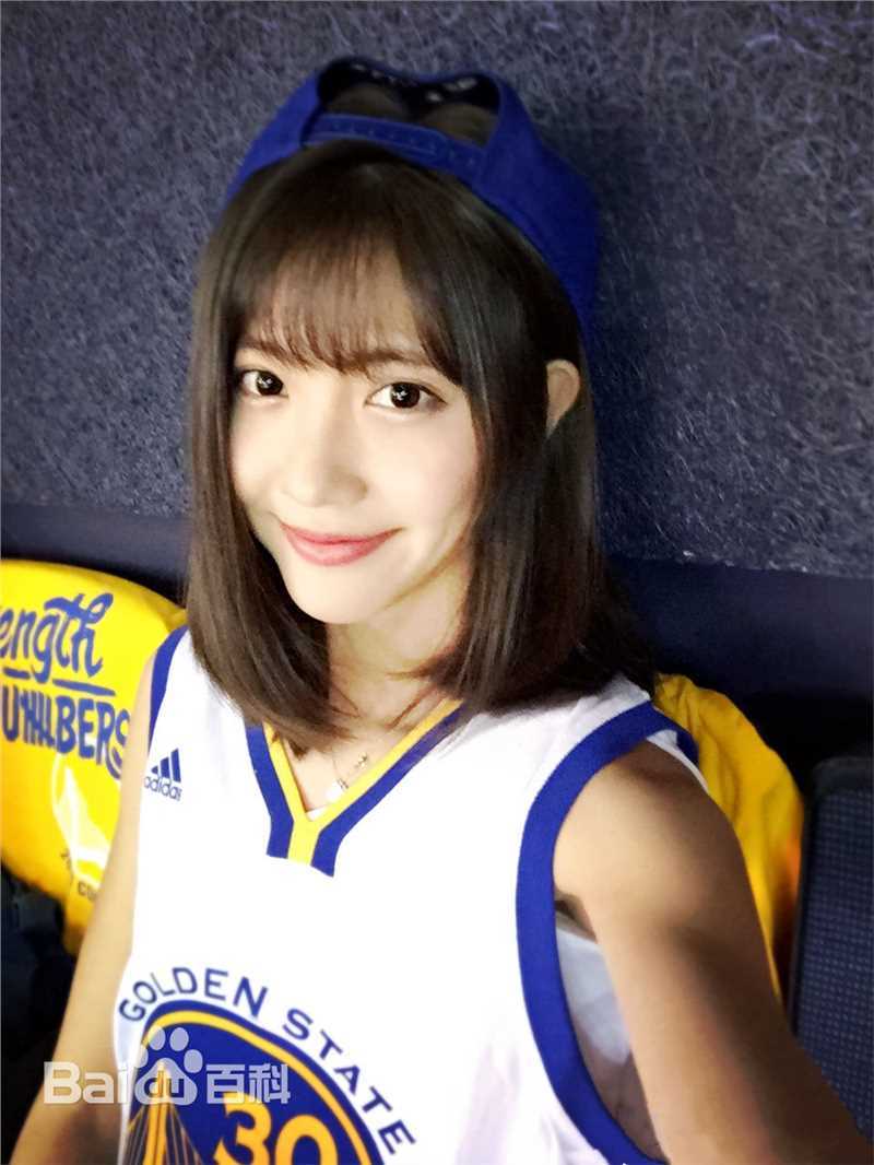 李梦颖(Aggiem)个人相册生活照