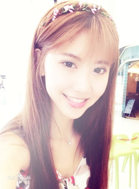 李梦颖(Aggiem)个人相册生活照