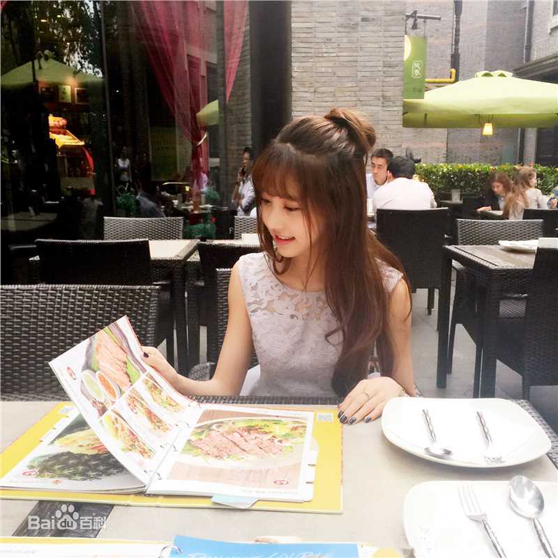 李梦颖(Aggiem)前后照片