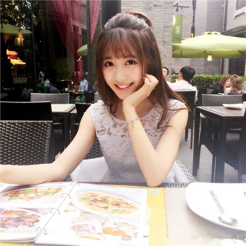 李梦颖(Aggiem)前后照片