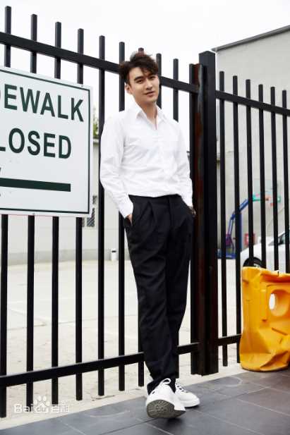 最新廖望(Liao Wang)性感图片