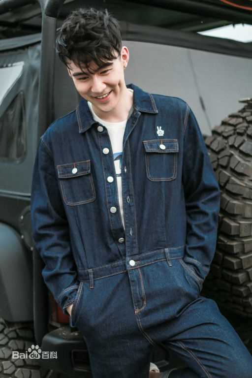 最新廖望(Liao Wang)性感图片