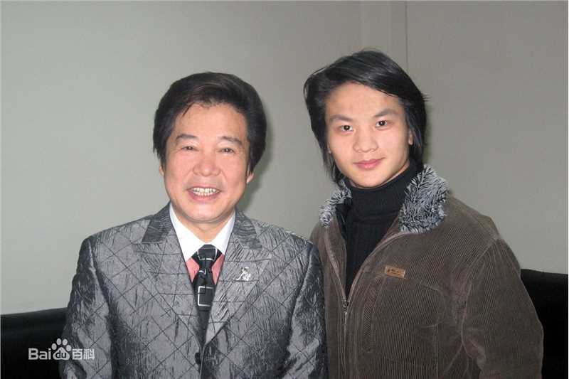 王岗岗活动合影生活照相册