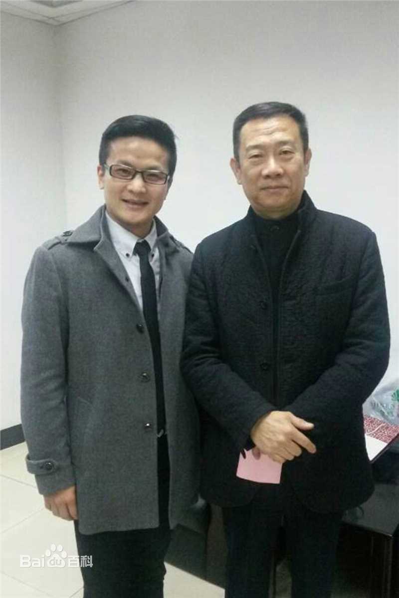 王岗岗活动合影生活照相册