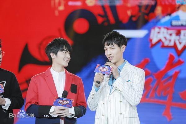 高清杨业明(Leo)在《2017快乐男声》发布会中的图集