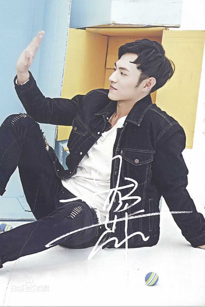 精选杨业明(Leo)在《SO COOL》中的图册