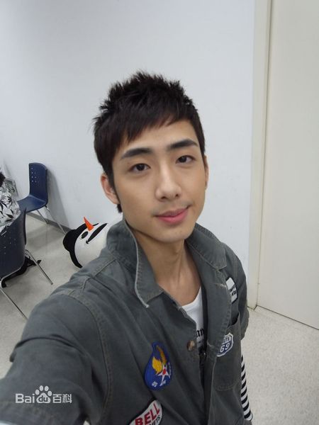 江韦良生活照壁纸壁纸