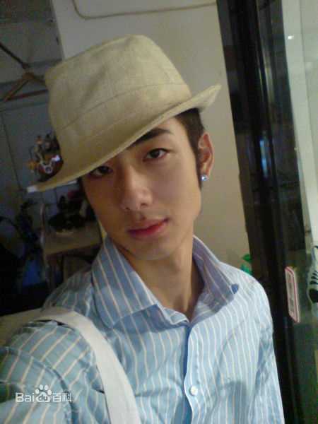 江韦良生活照壁纸壁纸