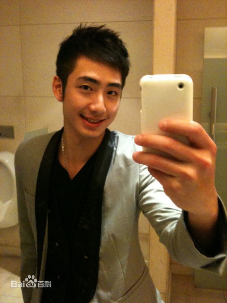 江韦良生活照壁纸壁纸