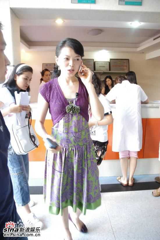 仇晓主持照生活照相册