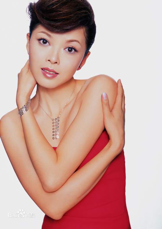 仇晓主持照生活照相册