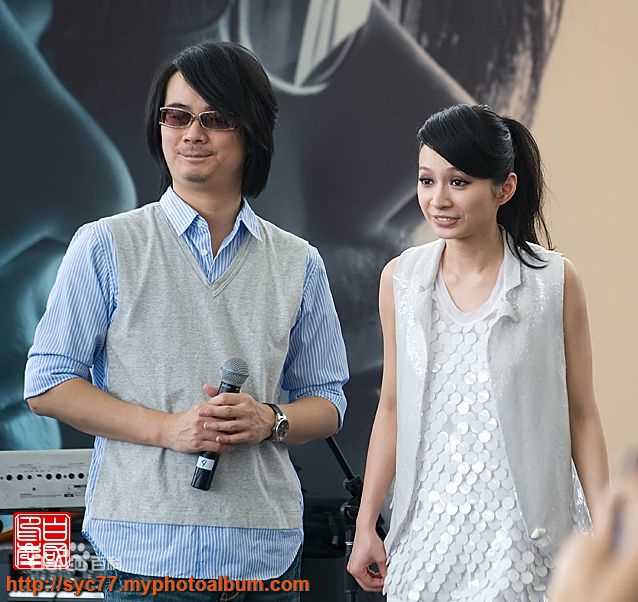 詹雯婷(Faye Chan)与Ian合作性感图片图集