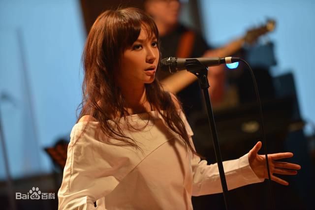 詹雯婷(Faye Chan)演出图片前后照片