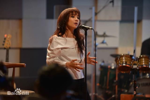 詹雯婷(Faye Chan)演出图片前后照片