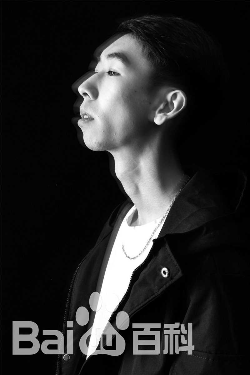 高清郜玄铭性感图片